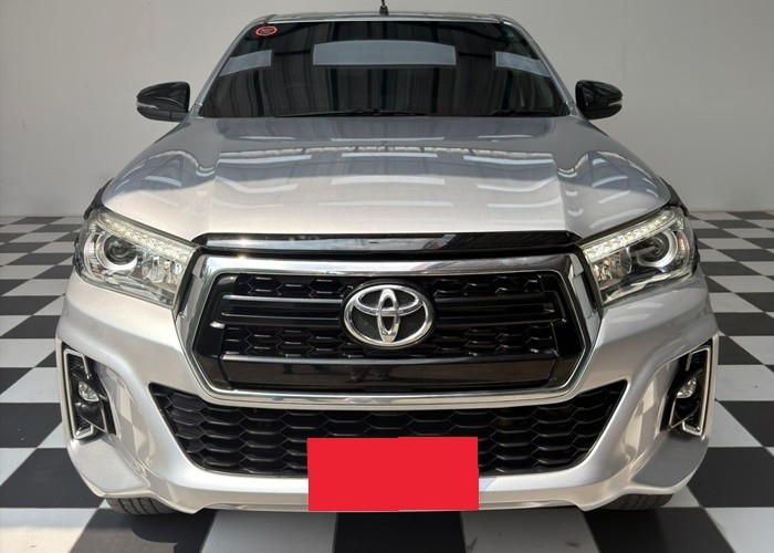 Used 12
                    TOYOTA
                     for Sale Image