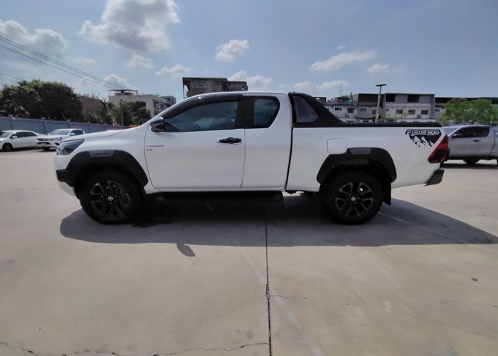 Used 12
                    TOYOTA
                     for Sale Image