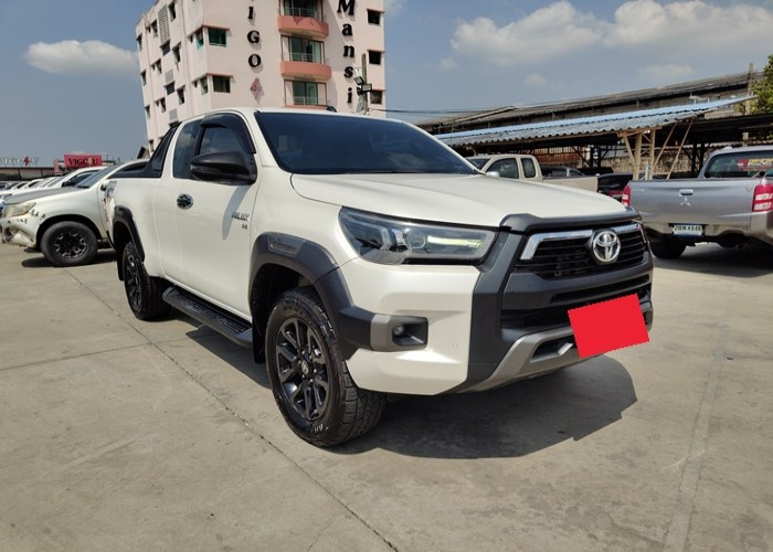 Used 12
                    TOYOTA
                     for Sale Image