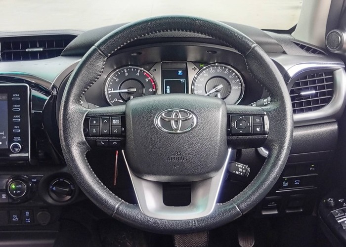 Used 7
                    TOYOTA
                     for Sale Image