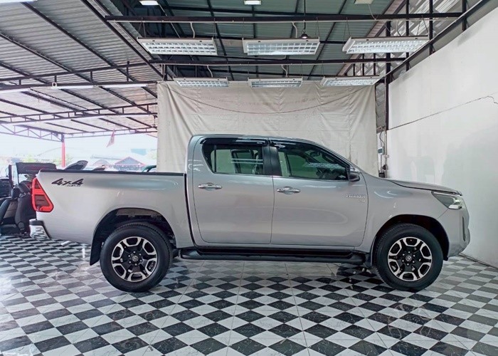 Used 11
                    TOYOTA
                     for Sale Image