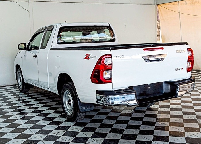 Used 8
                    TOYOTA
                     for Sale Image