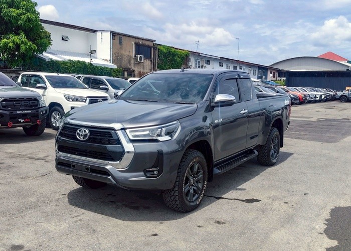 Used 7
                    TOYOTA
                     for Sale Image