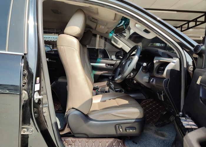 Used 11
                    TOYOTA
                     for Sale Image