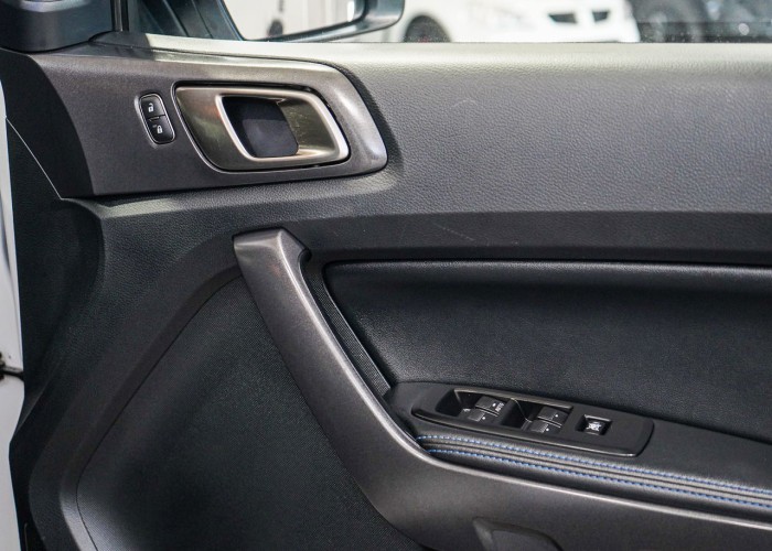 Used 8
                    FORD
                     for Sale Image