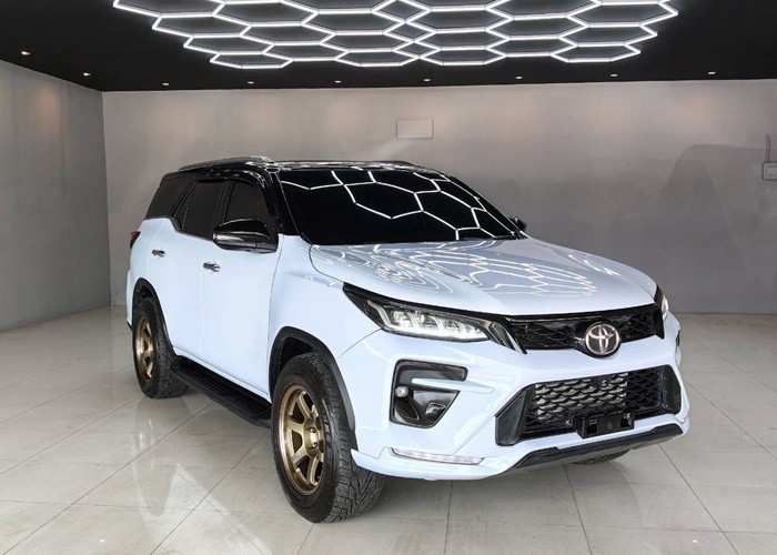 Used 7
                    TOYOTA
                     for Sale Image