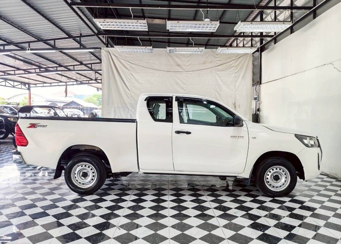 Used 9
                    TOYOTA
                     for Sale Image