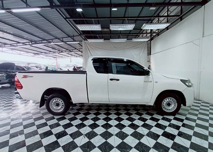 Used 9
                    TOYOTA
                     for Sale Image
