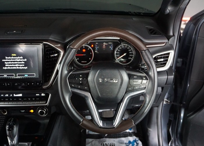 Used 6
                    ISUZU
                     for Sale Image