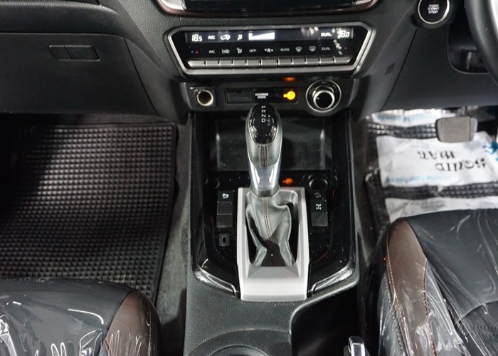 Used 6
                    ISUZU
                     for Sale Image
