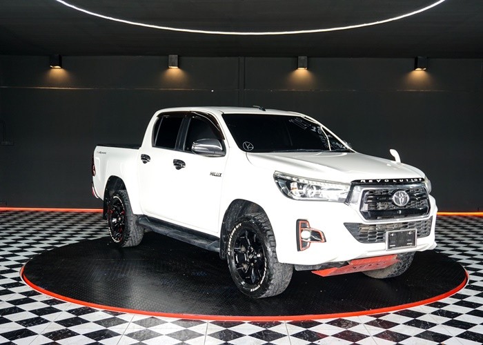 Used 12
                    TOYOTA
                     for Sale Image