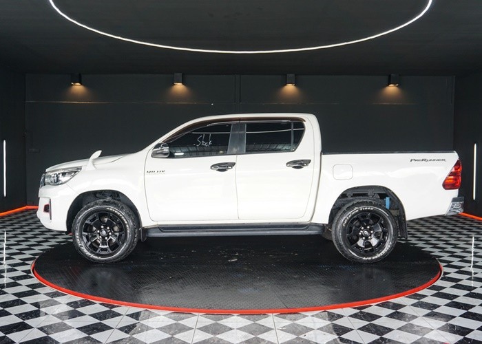 Used 12
                    TOYOTA
                     for Sale Image