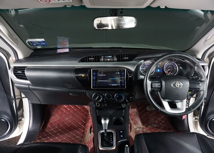 Used 12
                    TOYOTA
                     for Sale Image