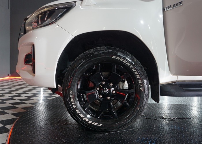 Used 12
                    TOYOTA
                     for Sale Image