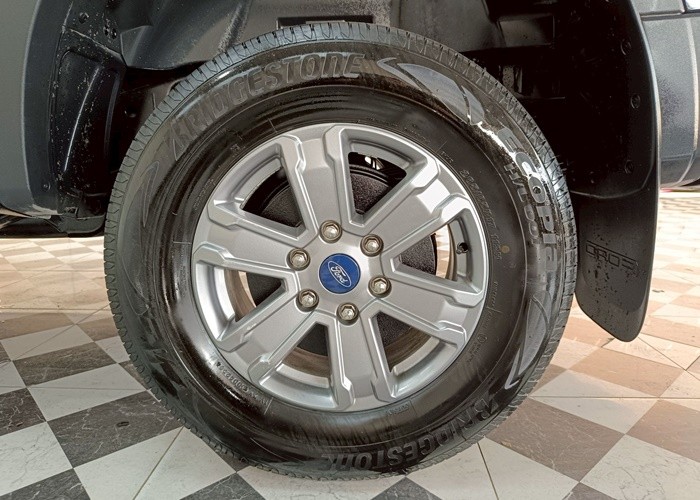 Used 6
                    FORD
                     for Sale Image