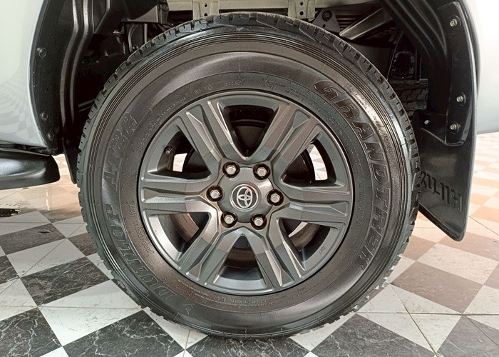 Used 4
                    TOYOTA
                     for Sale Image