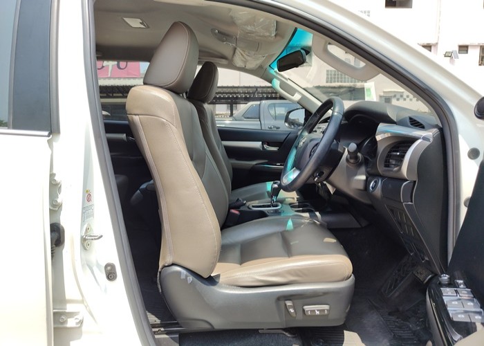 Used 3
                    TOYOTA
                     for Sale Image