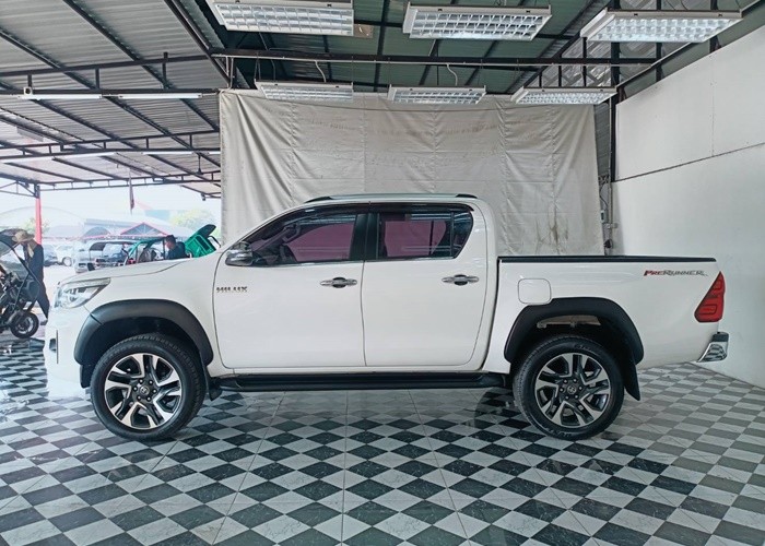 Used 8
                    TOYOTA
                     for Sale Image