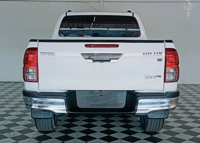 Used 8
                    TOYOTA
                     for Sale Image