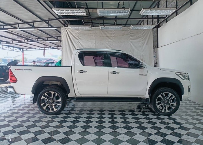 Used 8
                    TOYOTA
                     for Sale Image