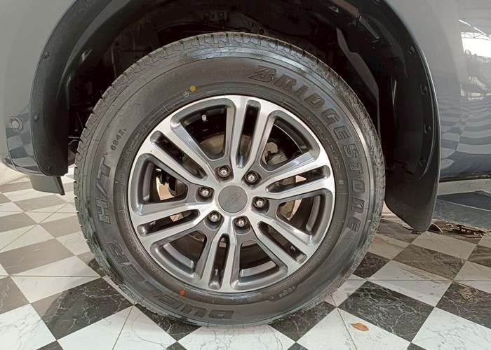 Used 6
                    FORD
                     for Sale Image