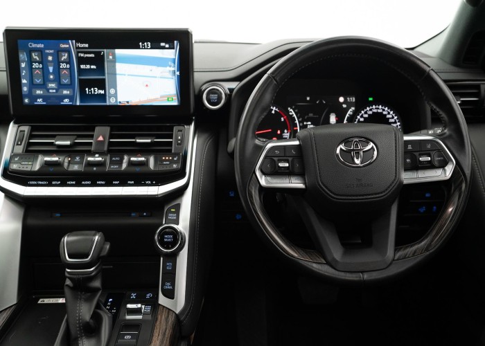 Used 8
                    TOYOTA
                     for Sale Image