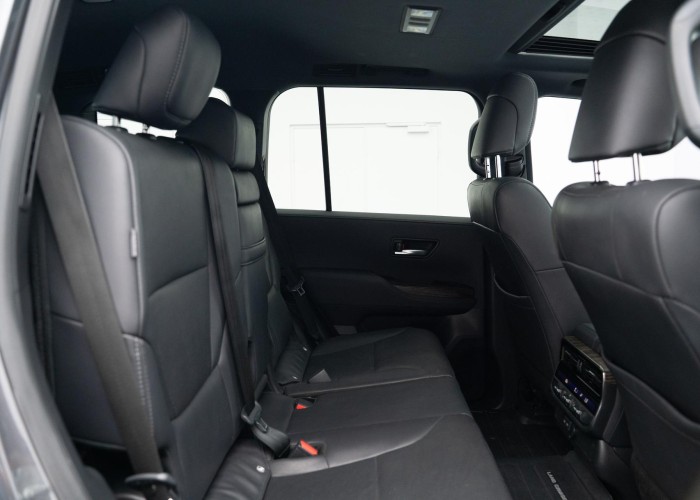 Used 12
                    TOYOTA
                     for Sale Image