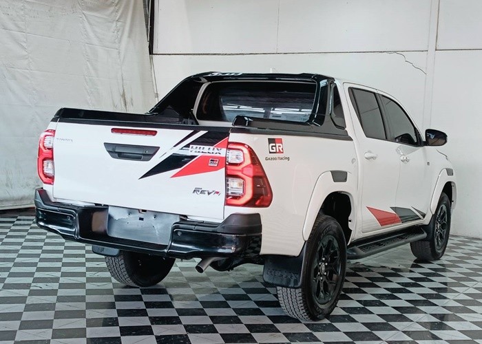 Used 7
                    TOYOTA
                     for Sale Image