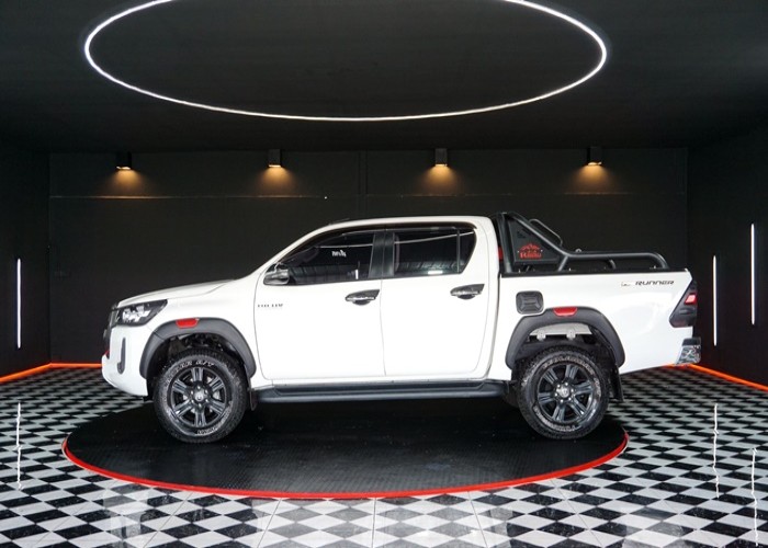 Used 8
                    TOYOTA
                     for Sale Image