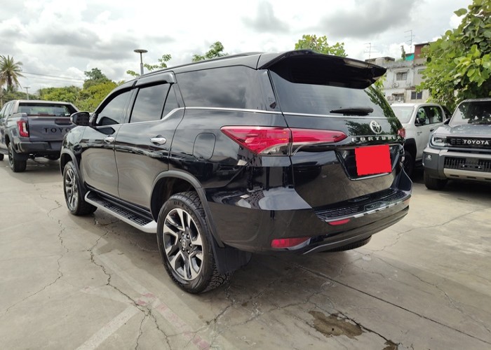 Used 8
                    TOYOTA
                     for Sale Image