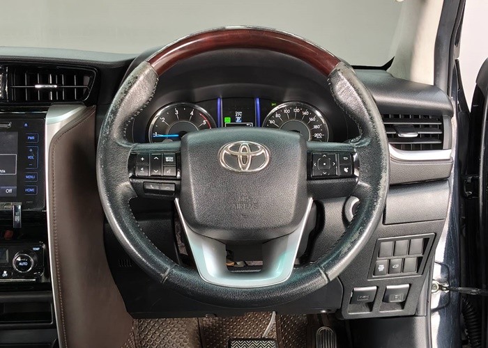 Used 1
                    TOYOTA
                     for Sale Image