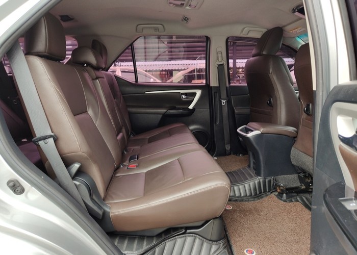 Used 4
                    TOYOTA
                     for Sale Image