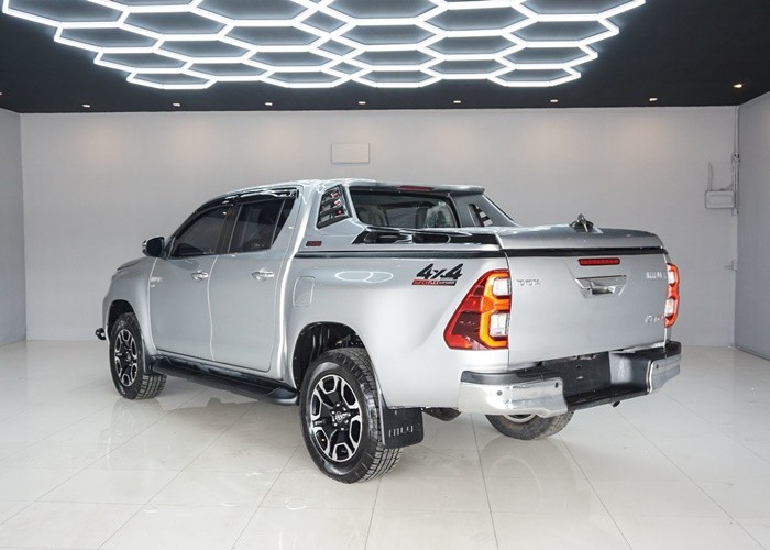 Used 6
                    TOYOTA
                     for Sale Image