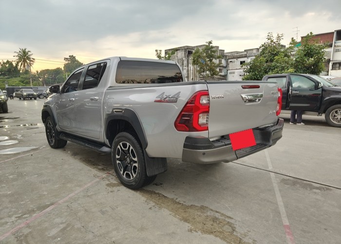 Used 9
                    TOYOTA
                     for Sale Image