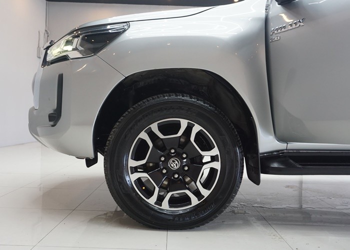 Used 8
                    TOYOTA
                     for Sale Image
