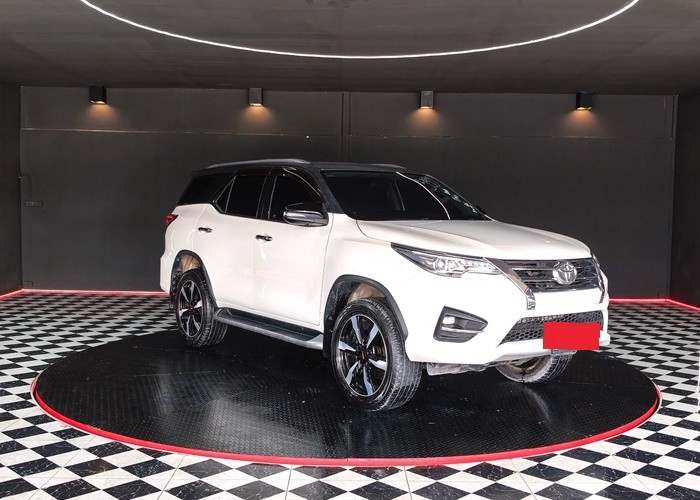 Used 4
                    TOYOTA
                     for Sale Image