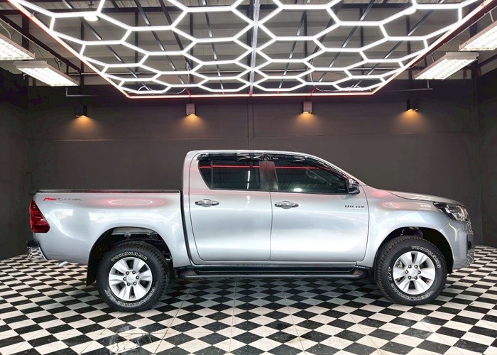 Used 8
                    TOYOTA
                     for Sale Image