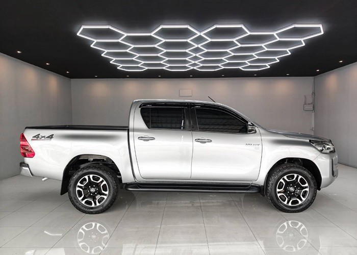 Used 6
                    TOYOTA
                     for Sale Image
