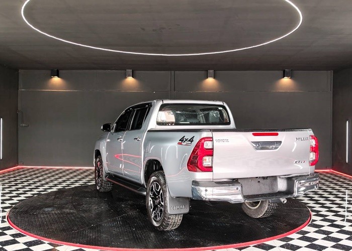 Used 6
                    TOYOTA
                     for Sale Image
