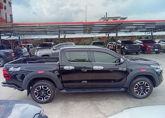 Used 5
                    TOYOTA
                     for Sale Image