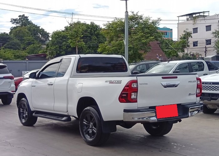 Used 7
                    TOYOTA
                     for Sale Image