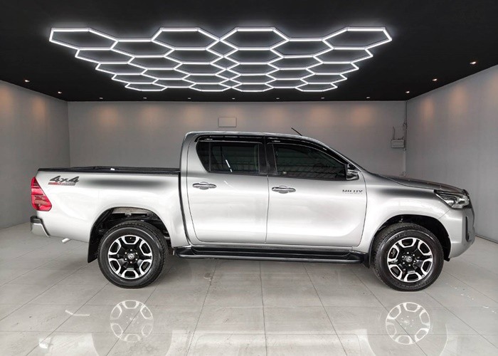 Used 6
                    TOYOTA
                     for Sale Image