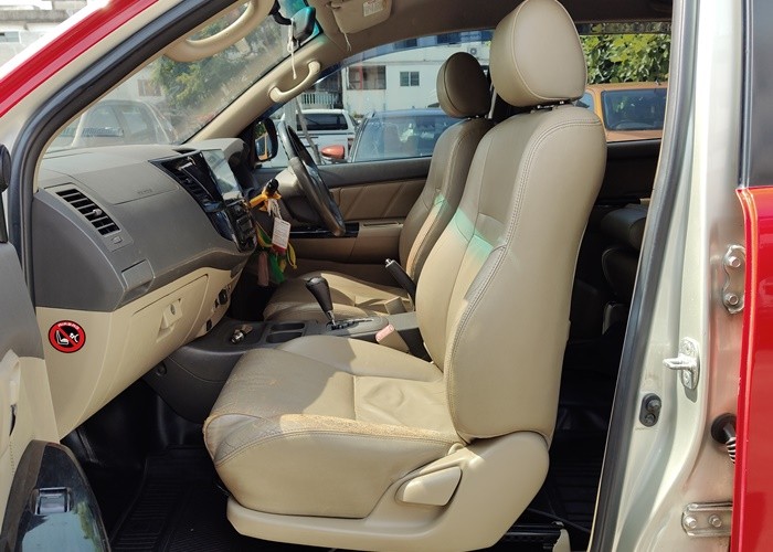 Used 4
                    TOYOTA
                     for Sale Image