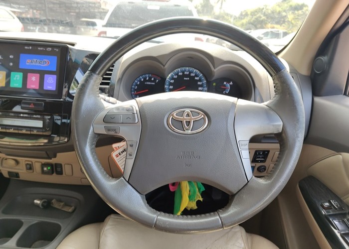 Used 4
                    TOYOTA
                     for Sale Image