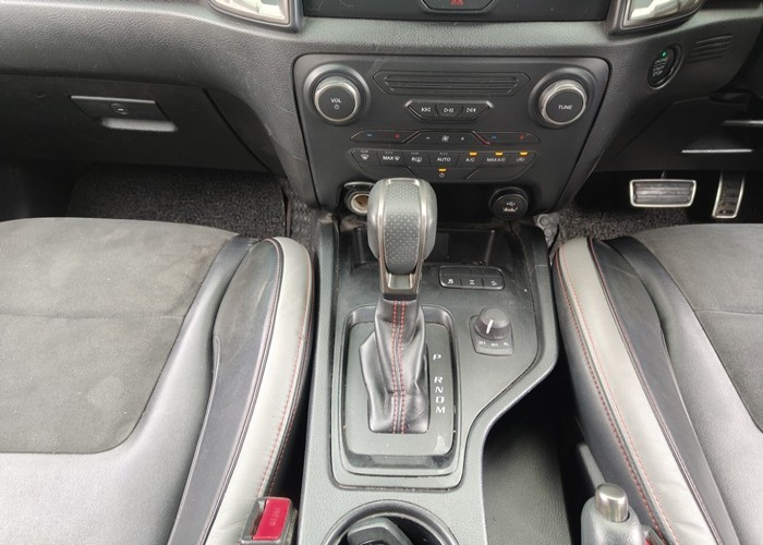 Used 4
                    FORD
                     for Sale Image