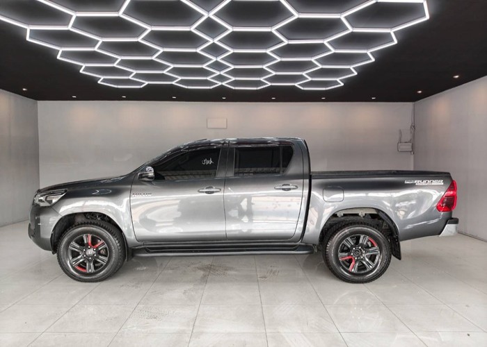 Used 10
                    TOYOTA
                     for Sale Image