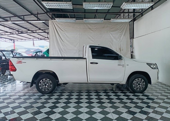 Used 9
                    TOYOTA
                     for Sale Image