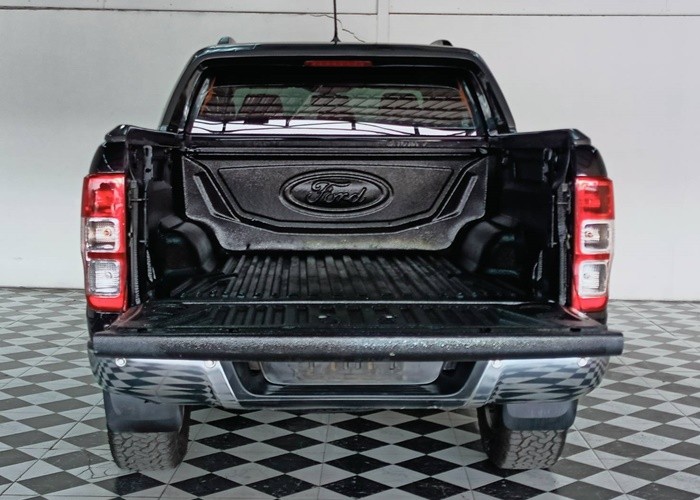 Used 8
                    FORD
                     for Sale Image