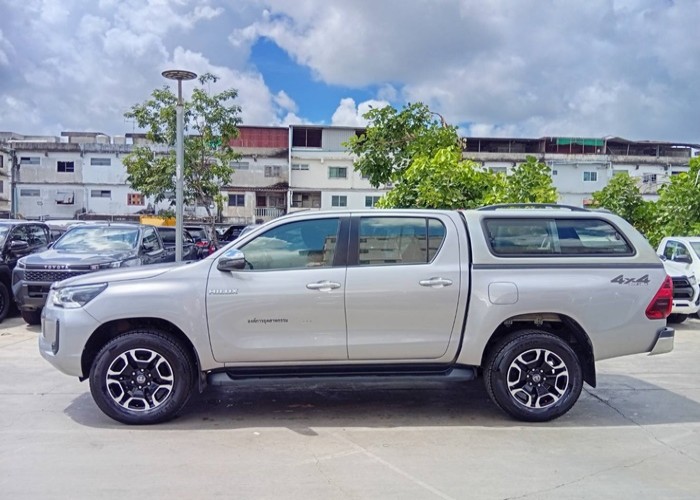 Used 11
                    TOYOTA
                     for Sale Image