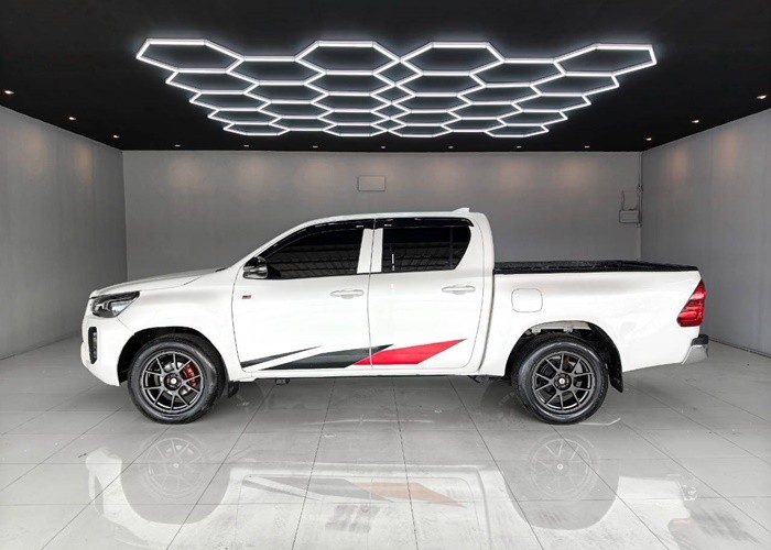 Used 8
                    TOYOTA
                     for Sale Image